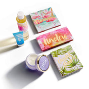 The Complete Mia Experience includes Overnight Miracle Glow Night cream, instant bliss glycolic face wash, Marvelous Silicone-Free primer, Contour highlight kit, flamingoals blush palette & 1 eyeshadow palette (cafecito, noverela, life is a fiesta) 